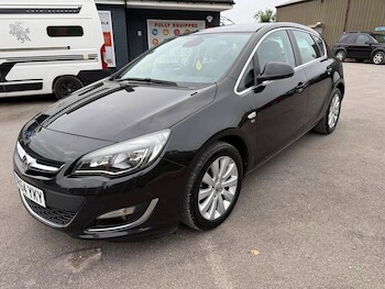 Vauxhall - Astra