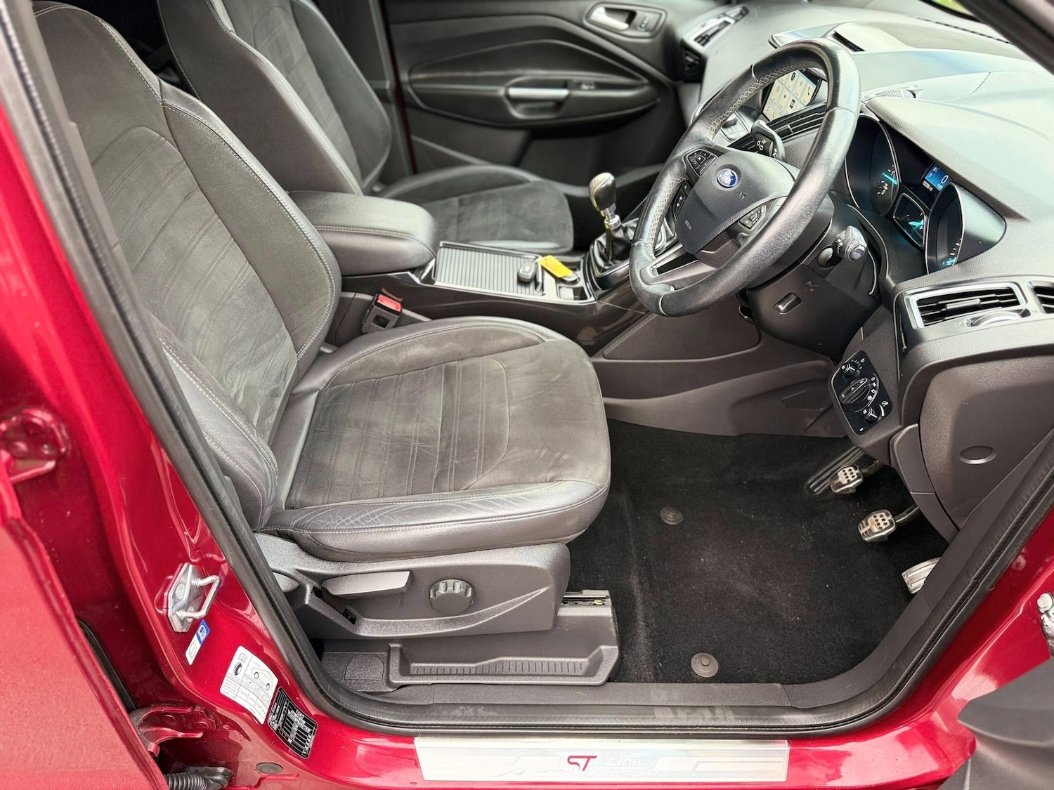 Used Ford Kuga 2017 for sale - 76918744: Photo 14