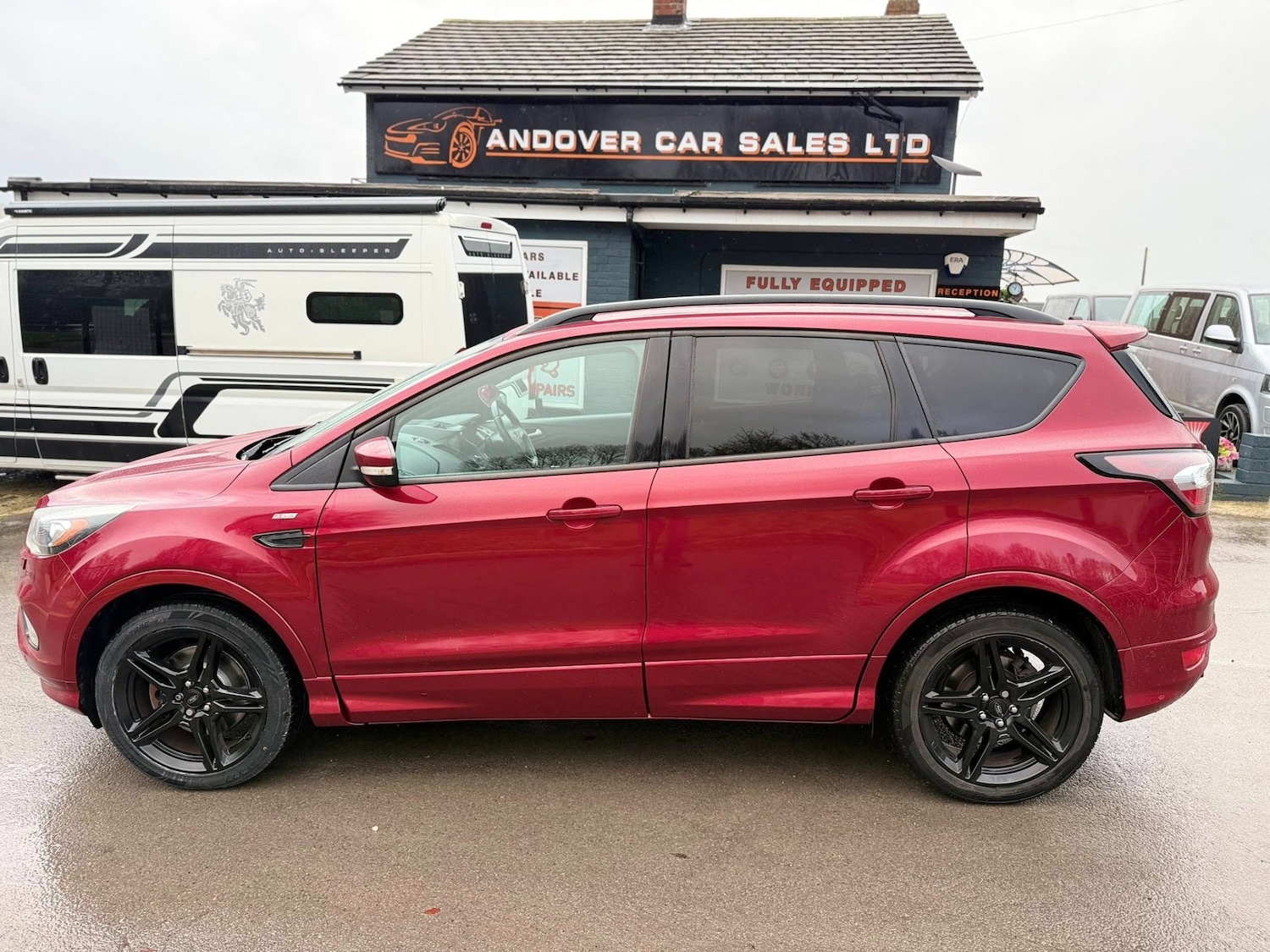 Used Ford Kuga 2017 for sale - 76918744: Photo 2