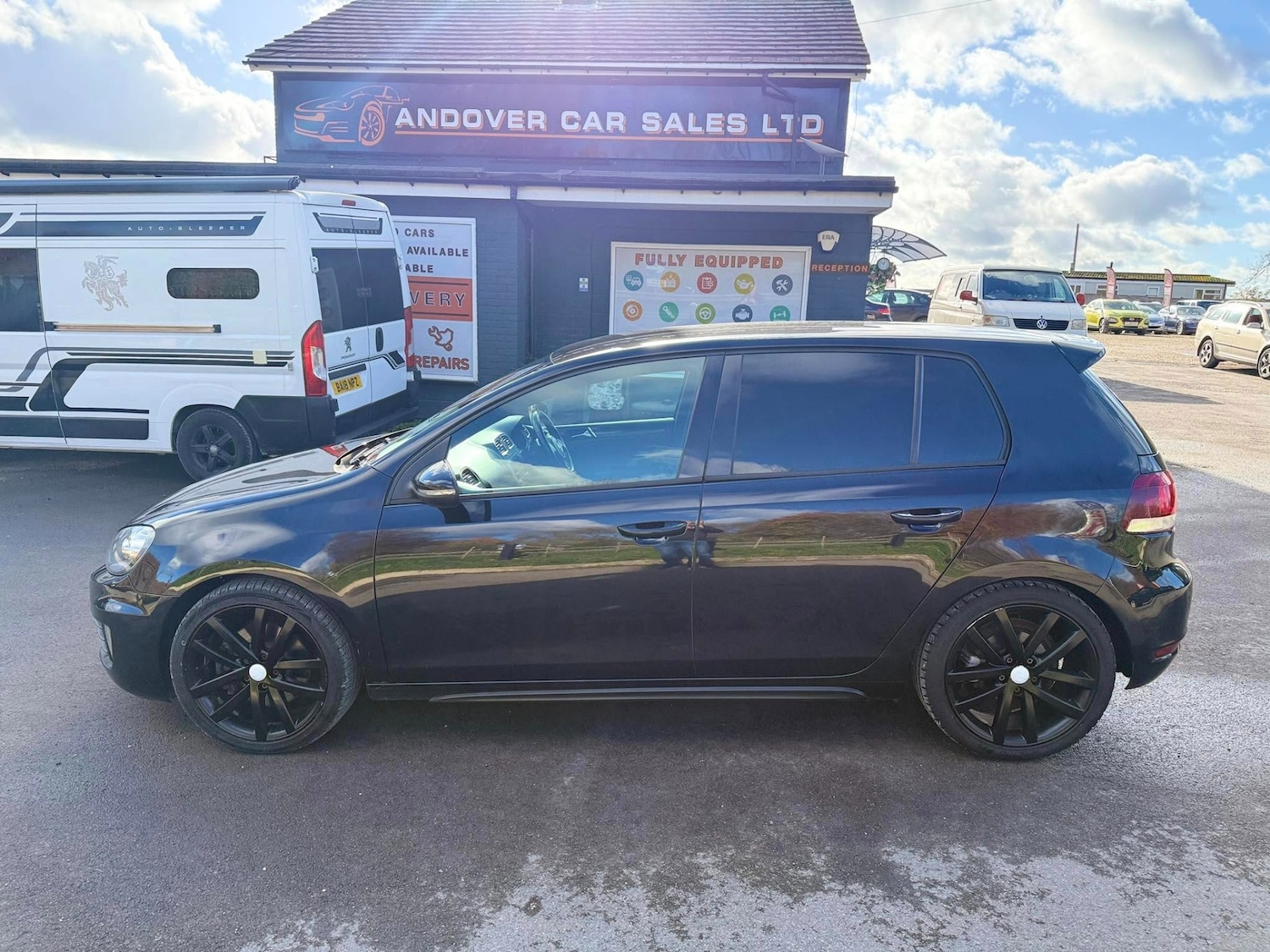 Used Volkswagen Golf 2009 for sale - 76518032: Photo 2