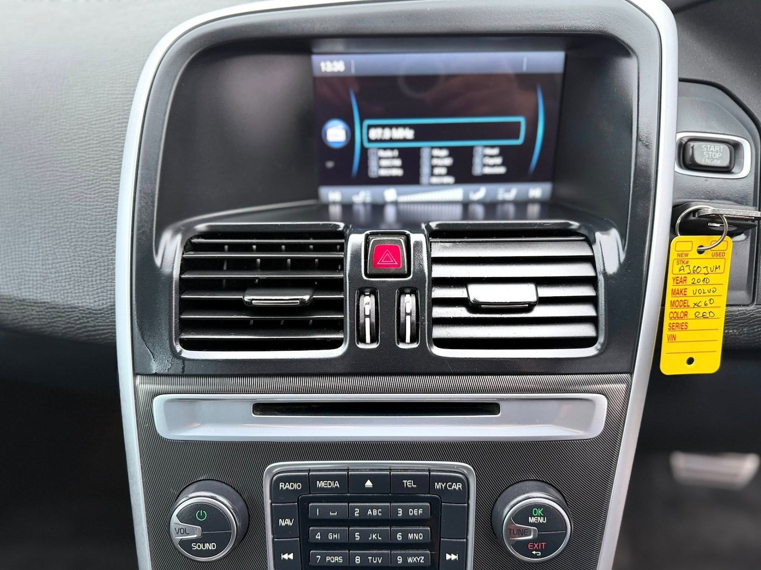 Used Volvo XC60 2011 for sale - 77034549: Photo 18