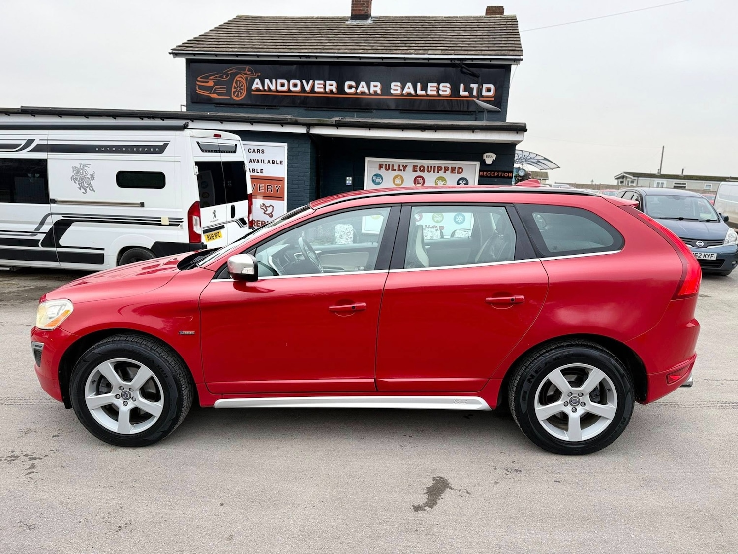Used Volvo XC60 2011 for sale - 77034549: Photo 2