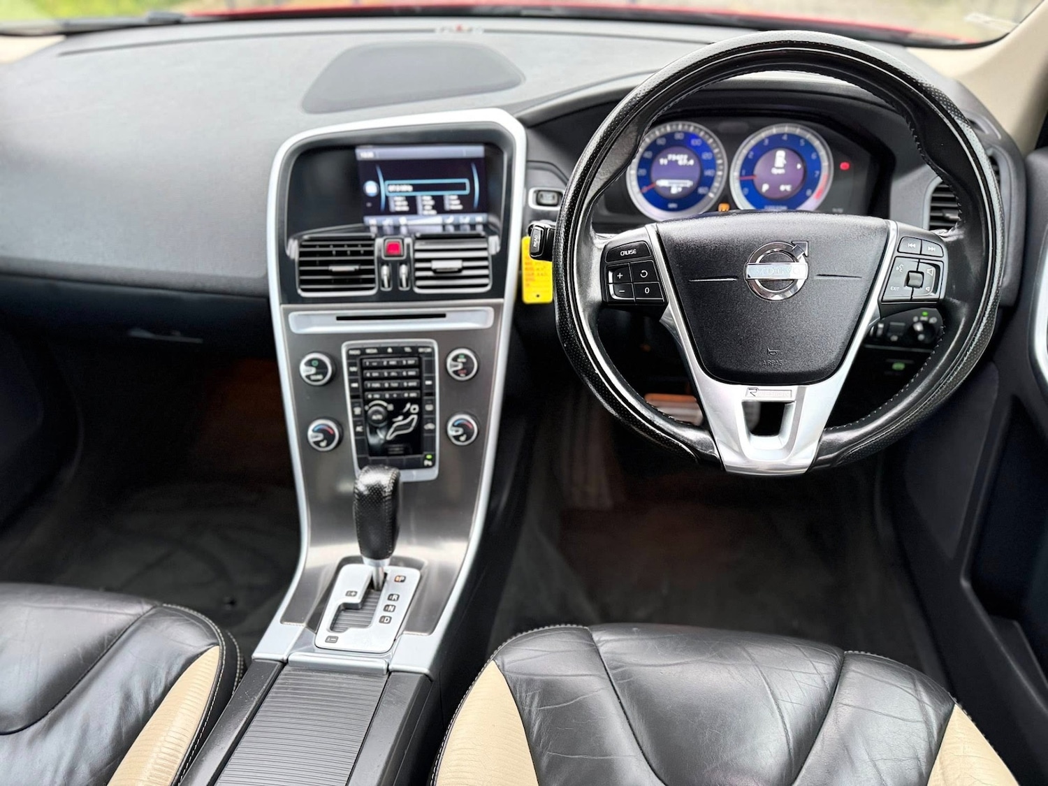 Used Volvo XC60 2011 for sale - 77034549: Photo 20