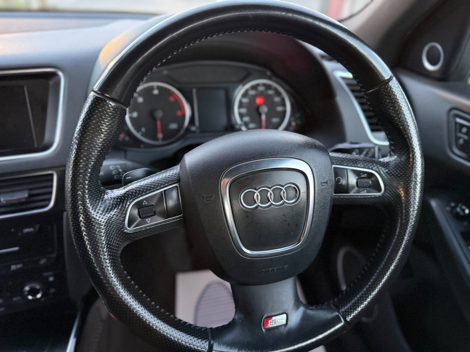 Used Audi Q5 2011 for sale - 77921460: Photo 22