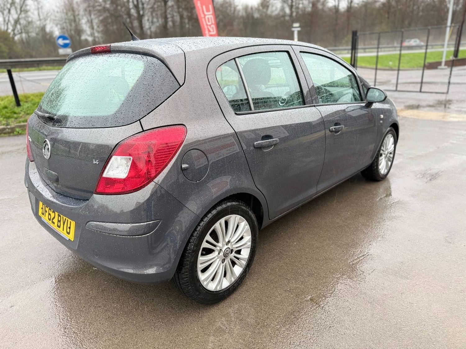 Used Vauxhall Corsa 2013 for sale - 76856975: Photo 5