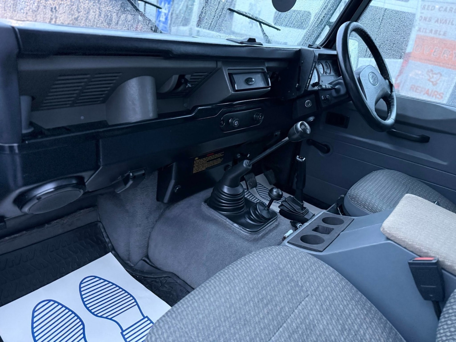 Used Land Rover Defender 110 1997 for sale - 77473265: Photo 18