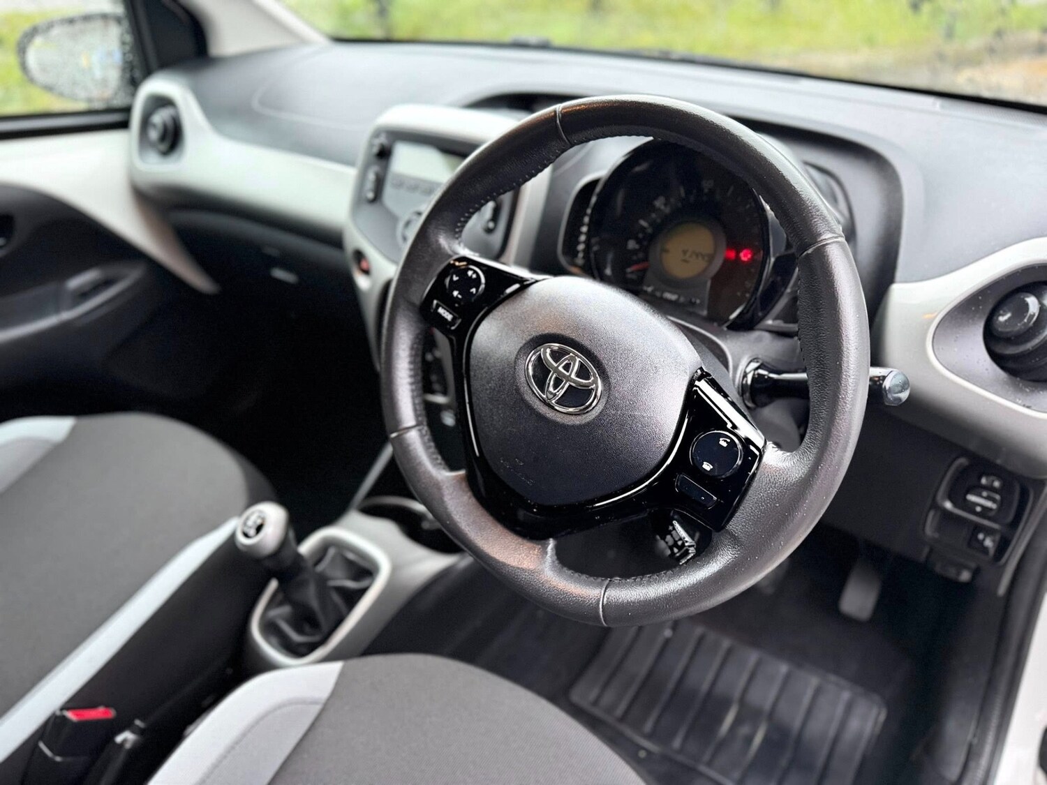 Used Toyota AYGO 2015 for sale - 77186151: Photo 15