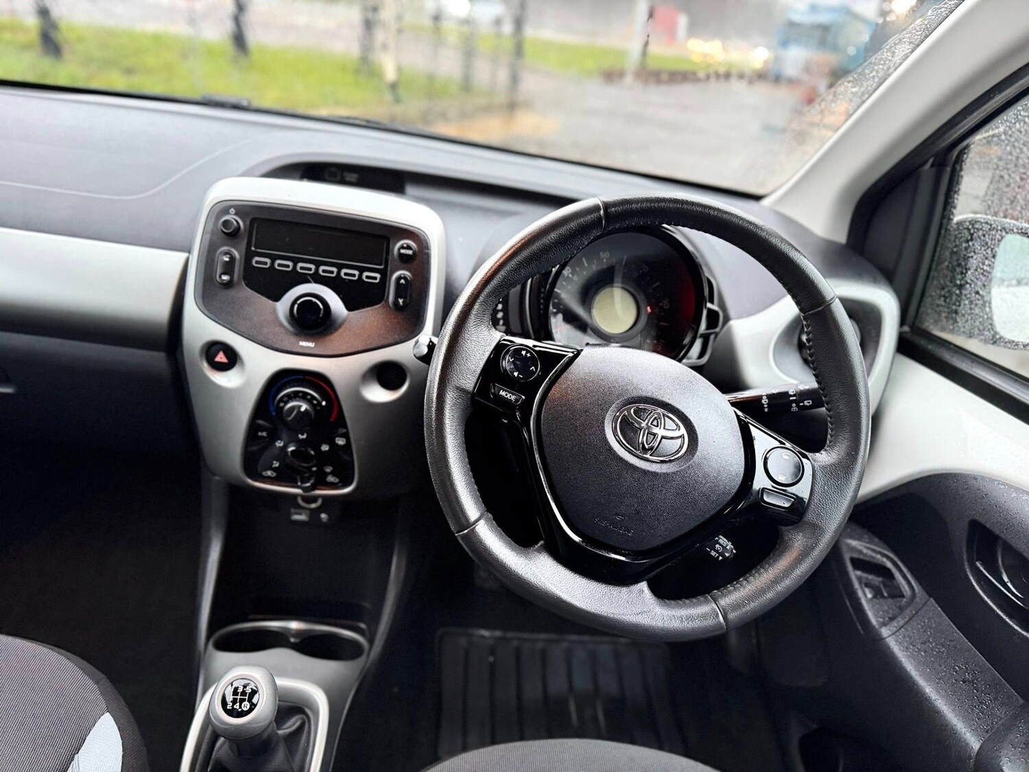 Used Toyota AYGO 2015 for sale - 77186151: Photo 18