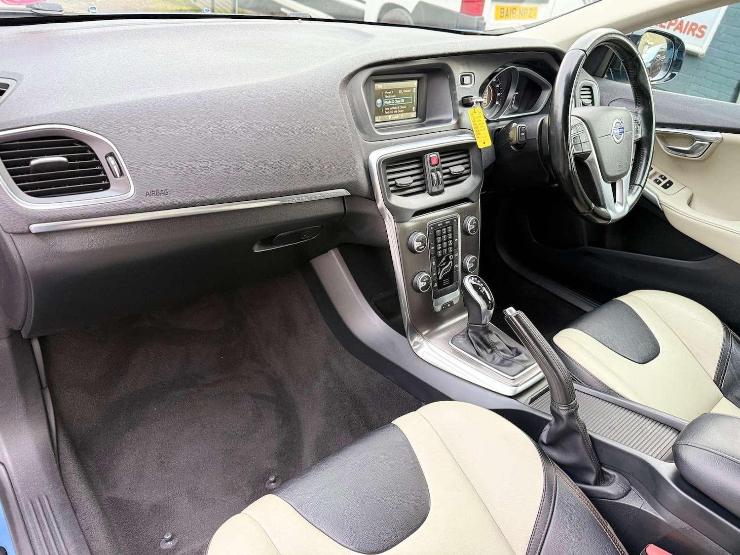 Used Volvo V40 2014 for sale - 76614708: Photo 20