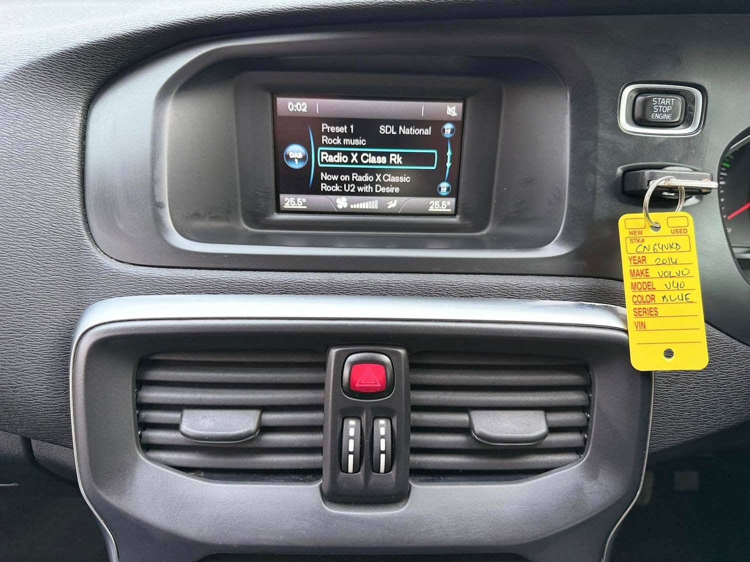 Used Volvo V40 2014 for sale - 76614708: Photo 22