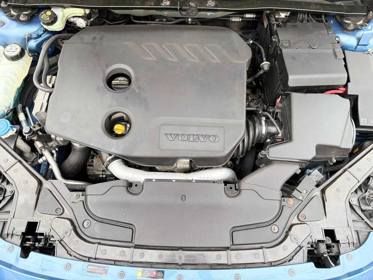 Used Volvo V40 2014 for sale - 76614708: Photo 24