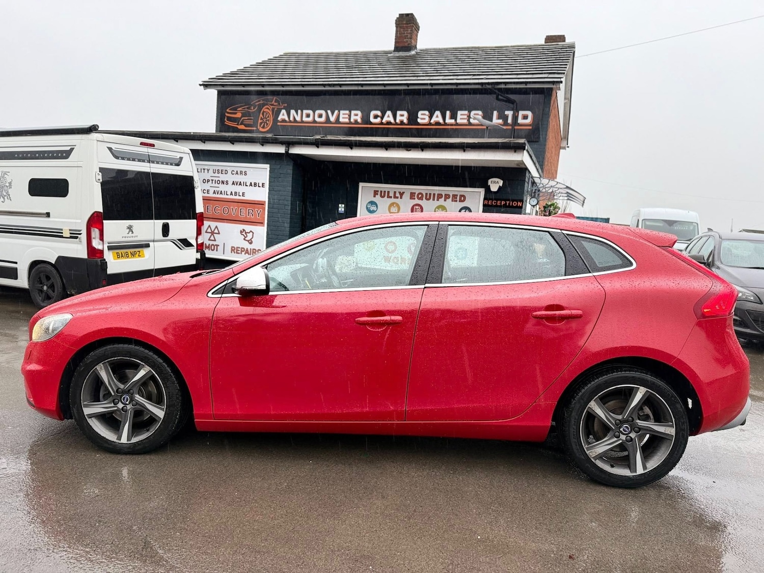 Used Volvo V40 2016 for sale - 77179769: Photo 2
