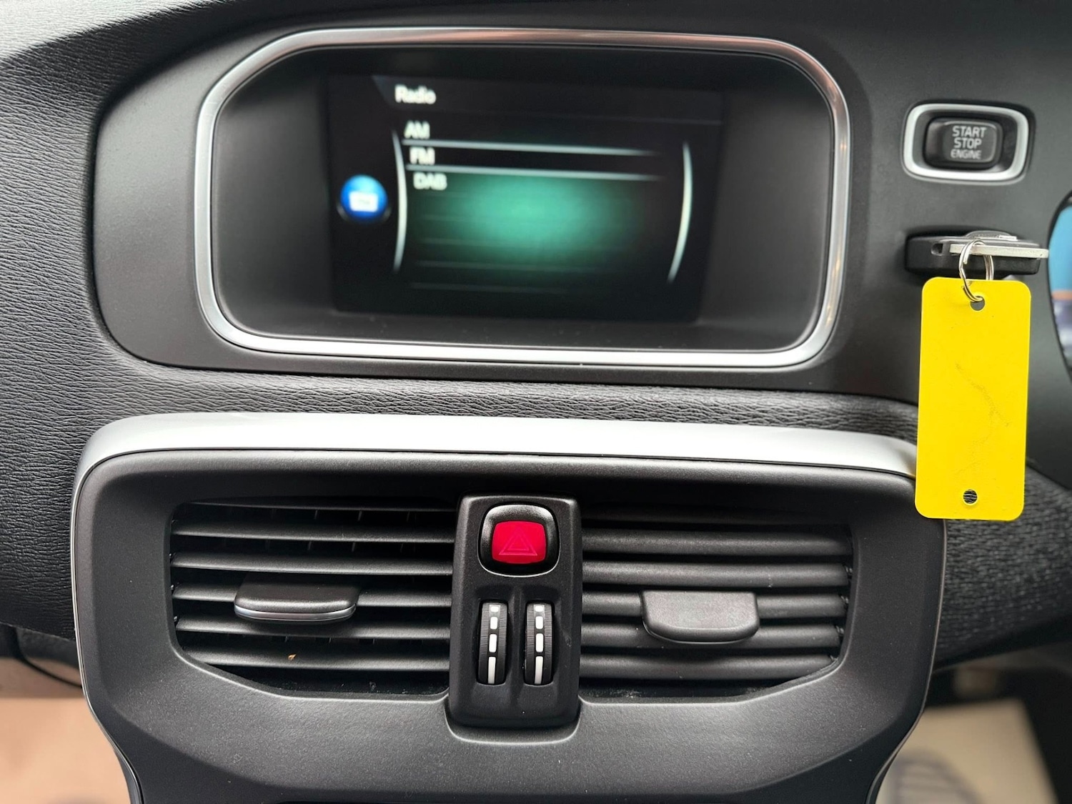 Used Volvo V40 2016 for sale - 77179769: Photo 23