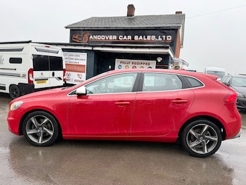 Used Volvo V40 2016 for sale - 77179769: Photo