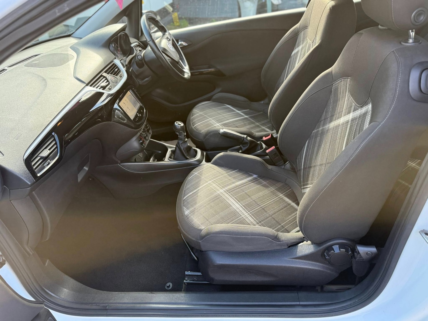 Used Vauxhall Corsa 2015 for sale - 77567740: Photo 19