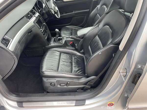 Used Skoda Superb 2011 for sale - 71492612: Photo 12