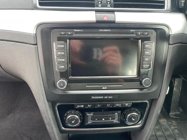 Used Skoda Superb 2011 for sale - 71492612: Photo 15