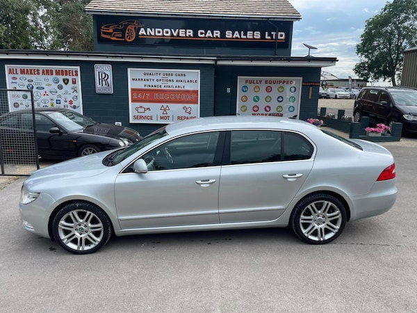 Used Skoda Superb 2011 for sale - 71492612: Photo 2