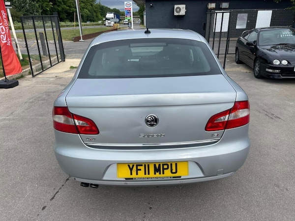 Used Skoda Superb 2011 for sale - 71492612: Photo 4