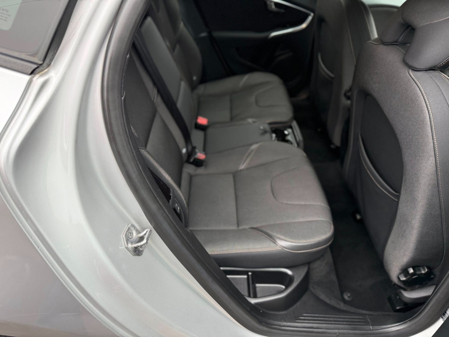 Used Volvo V40 2015 for sale - 77591646: Photo 17