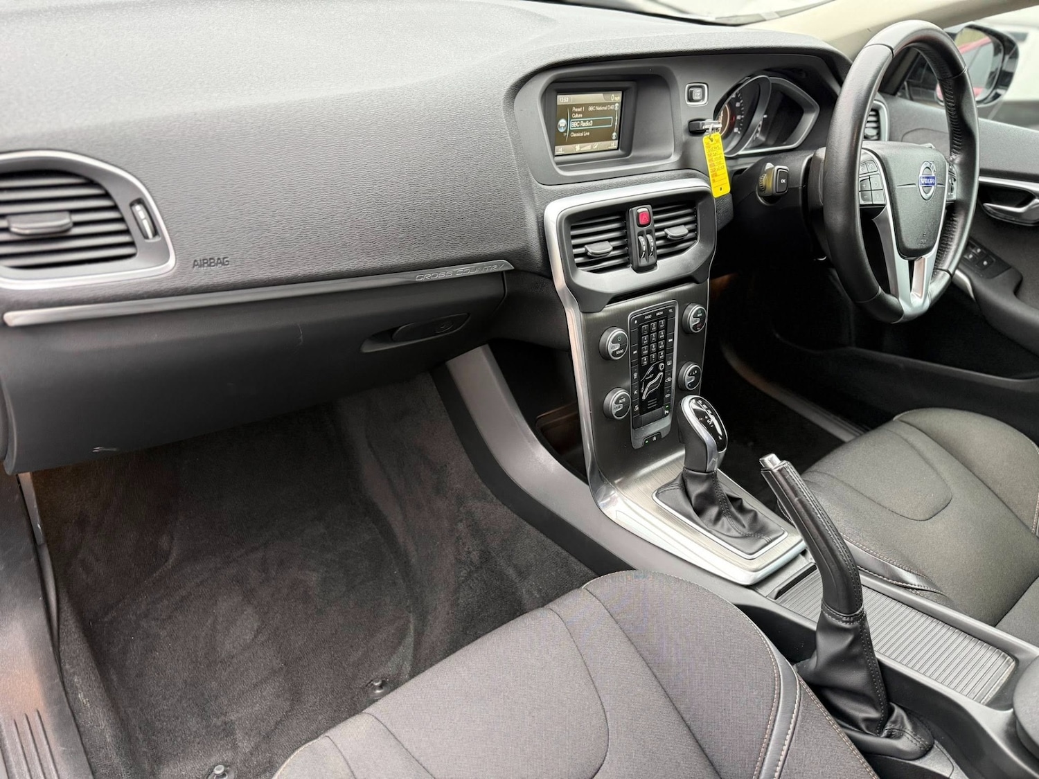 Used Volvo V40 2015 for sale - 77591646: Photo 20