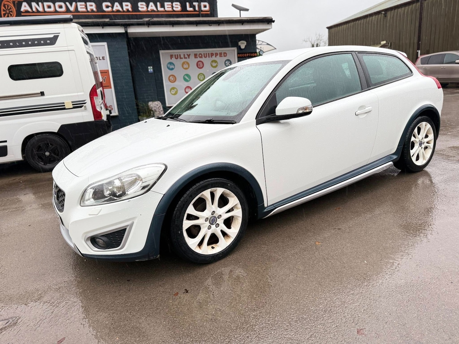 Used Volvo C30 2010 for sale - 76982925: Photo 1