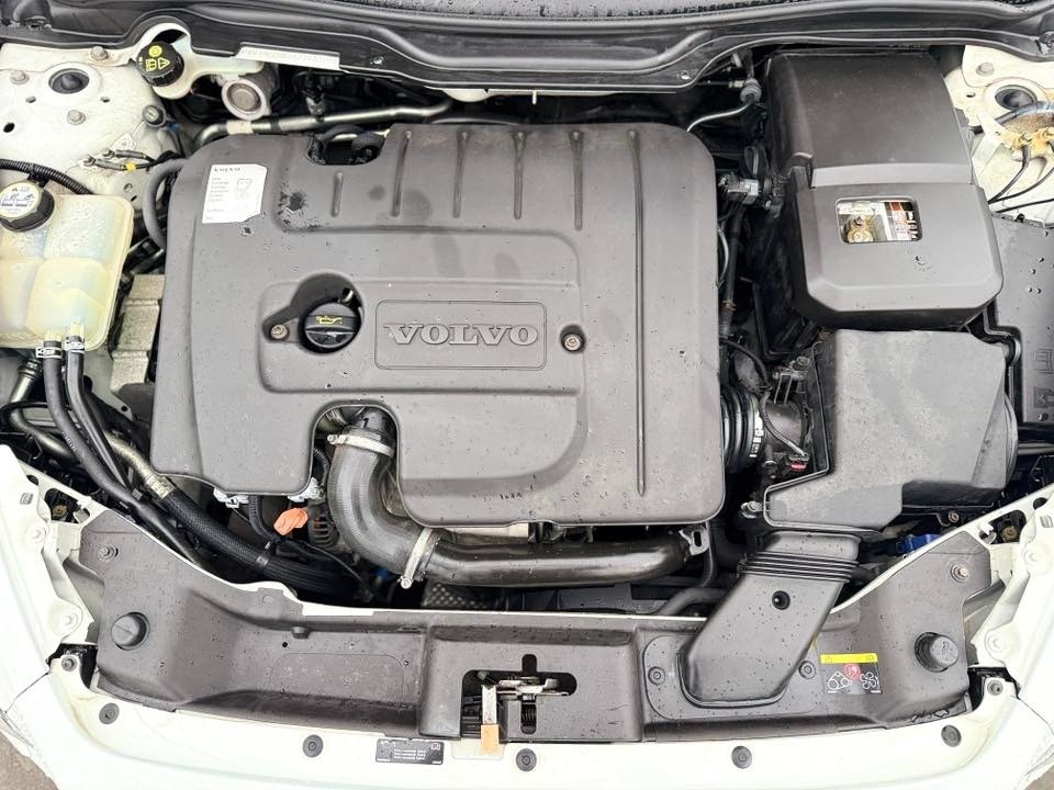 Used Volvo C30 2010 for sale - 76982925: Photo 18