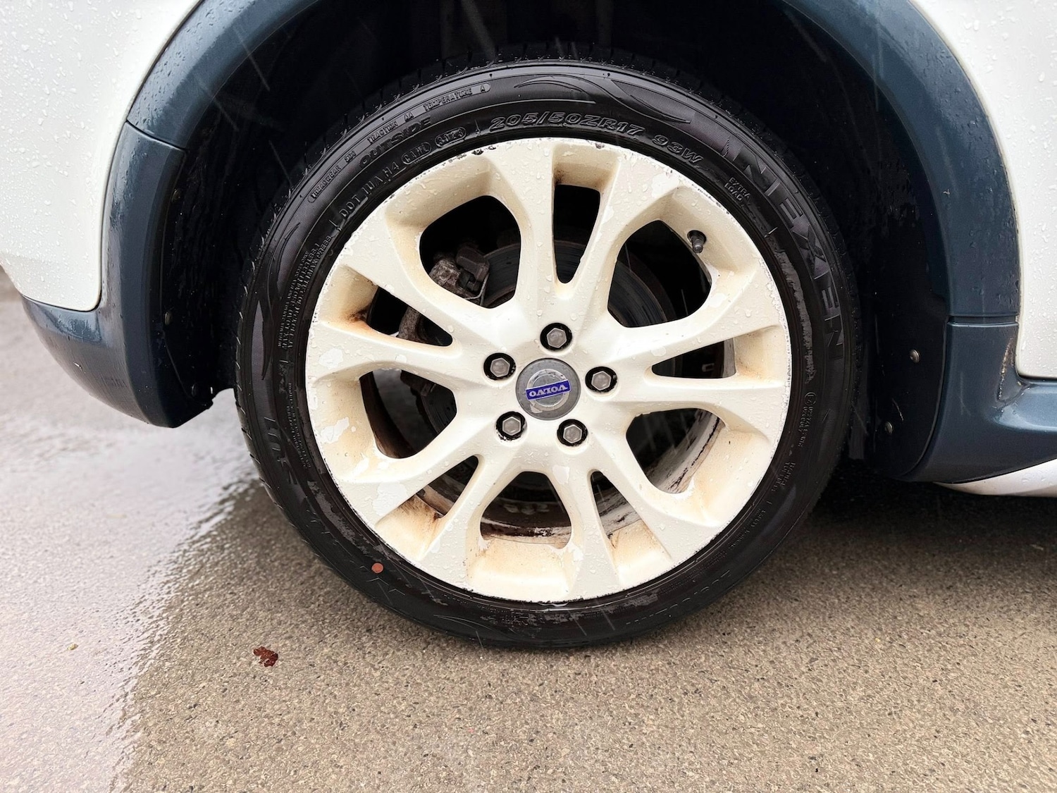 Used Volvo C30 2010 for sale - 76982925: Photo 9