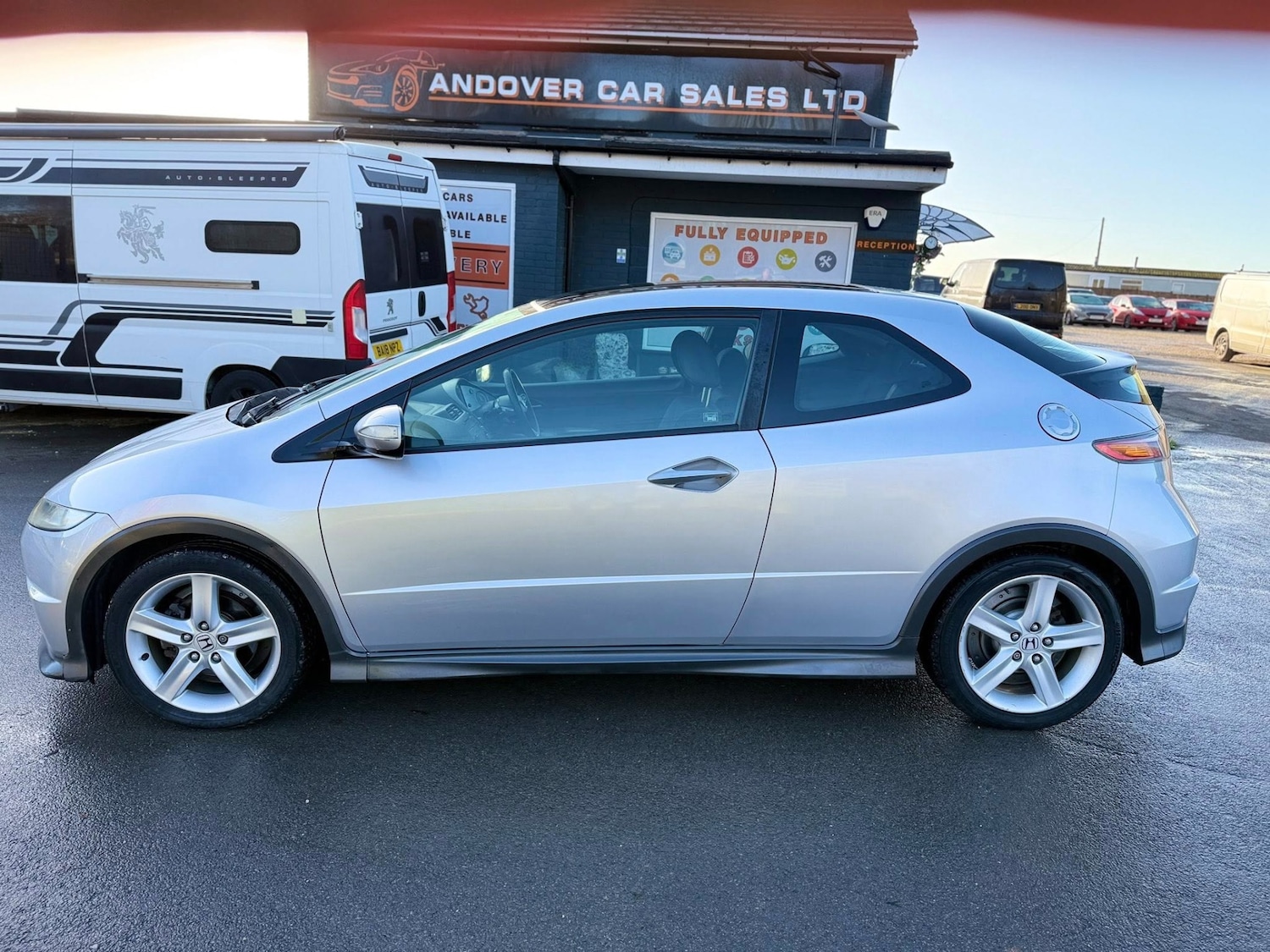 Used Honda Civic 2008 for sale - 77011956: Photo 2