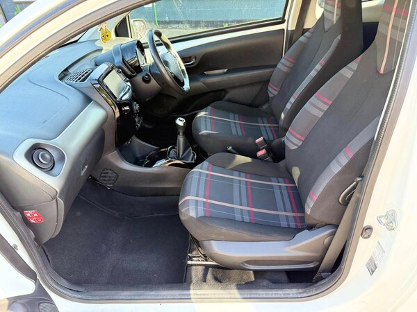 Used Peugeot 108 2014 for sale - 74504344: Photo 16