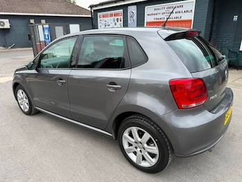 Used Volkswagen Polo 2013 for sale - 79542070: Photo