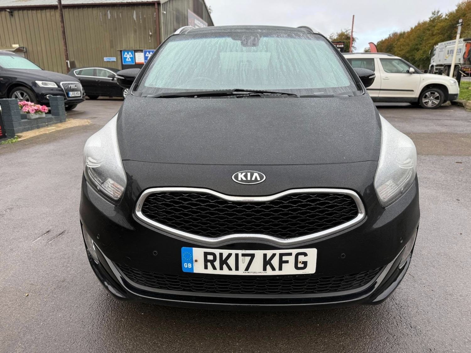 Used Kia Carens 2017 for sale - 76273086: Photo 10