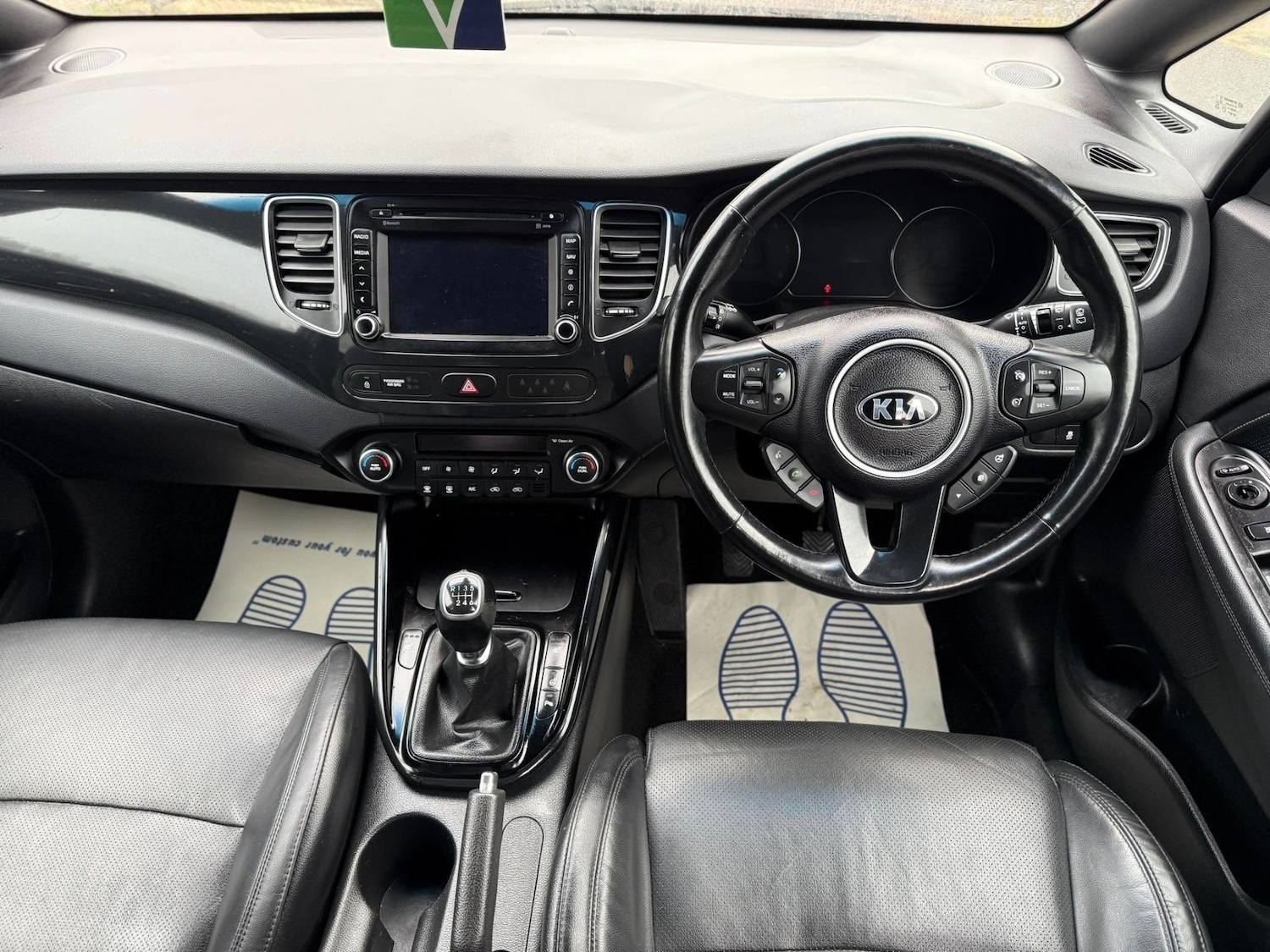 Used Kia Carens 2017 for sale - 76273086: Photo 17
