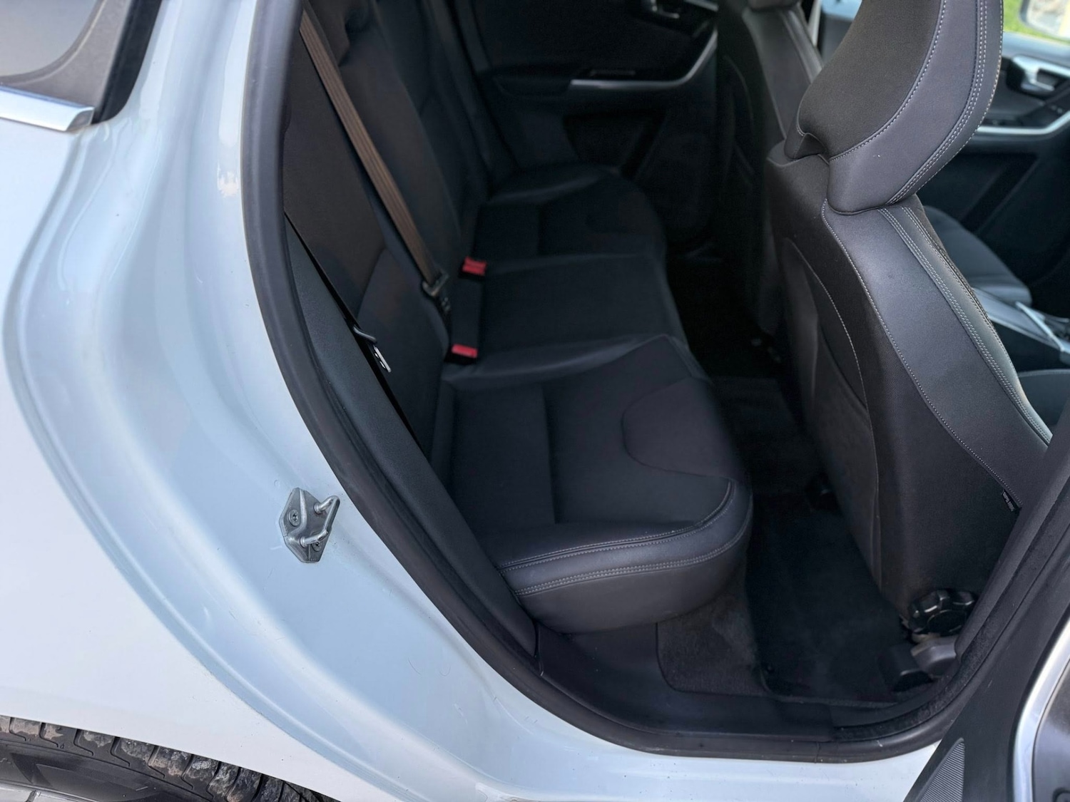 Used Volvo XC60 2013 for sale - 77921068: Photo 16