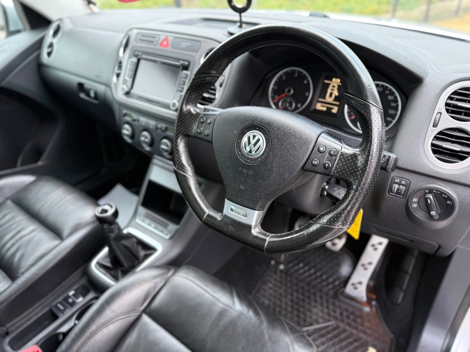 Used Volkswagen Tiguan 2009 for sale - 77261451: Photo 12