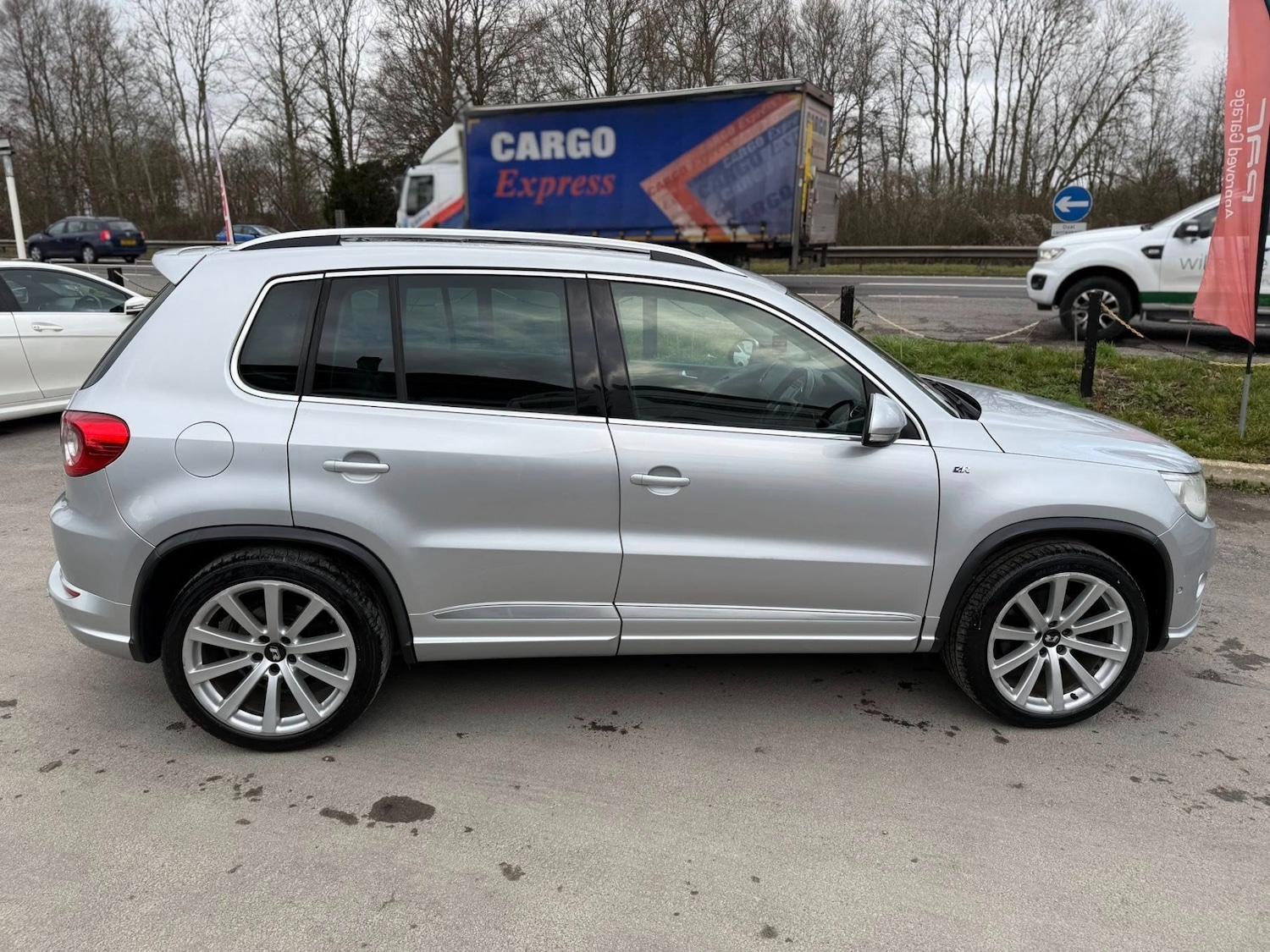 Used Volkswagen Tiguan 2009 for sale - 77261451: Photo 6