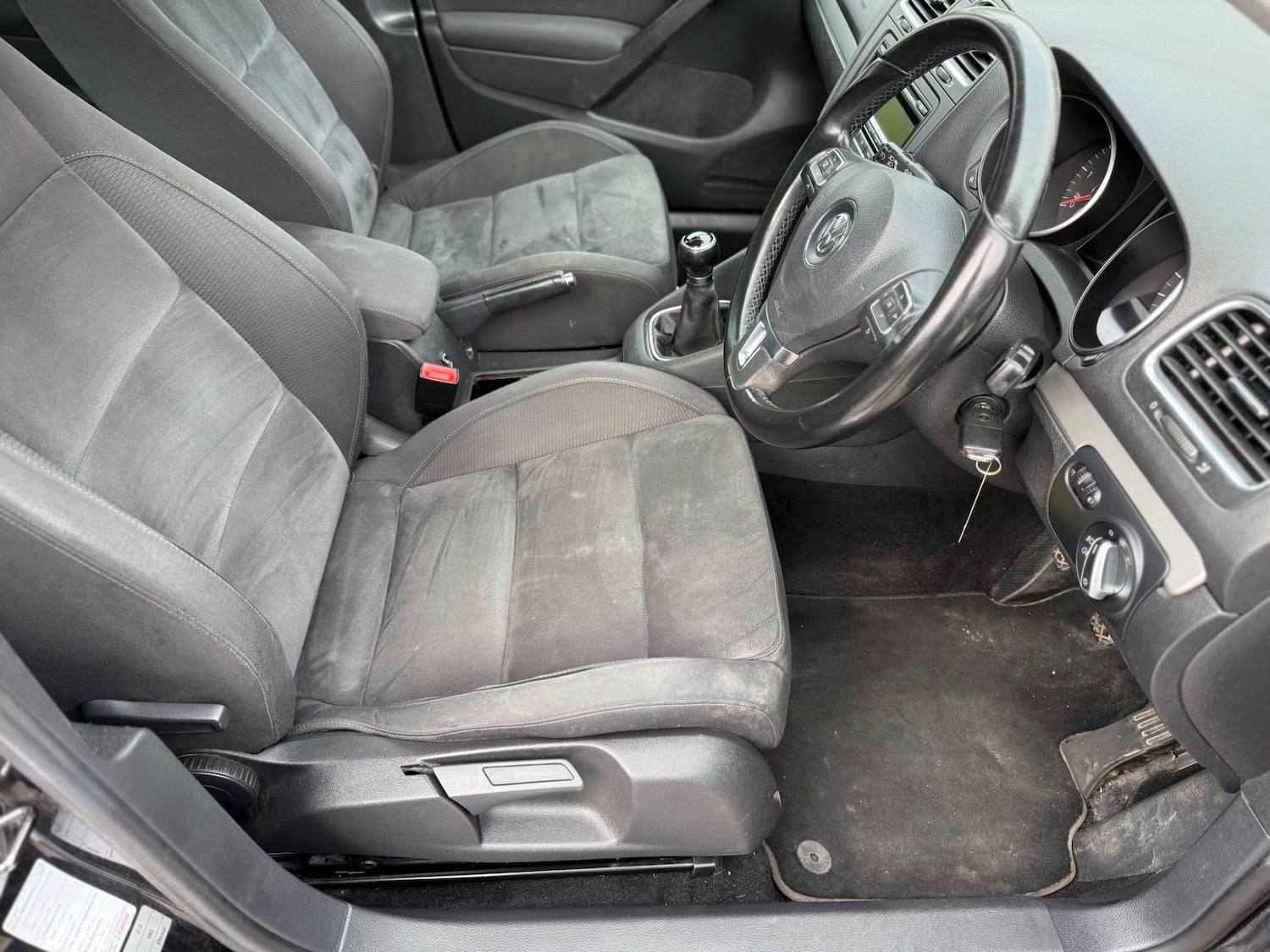 Used Volkswagen Golf 2010 for sale - 77324676: Photo 11