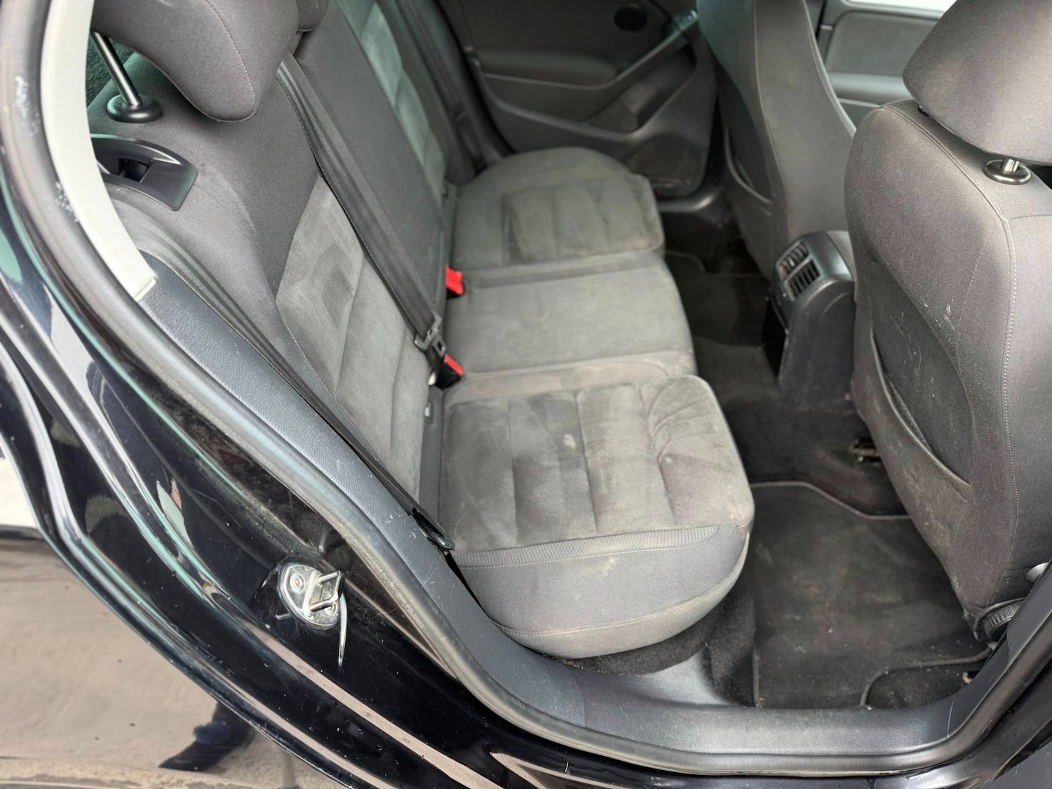 Used Volkswagen Golf 2010 for sale - 77324676: Photo 14