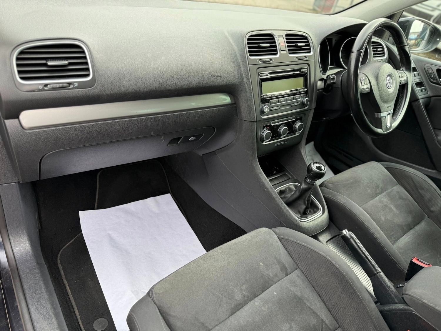 Used Volkswagen Golf 2010 for sale - 77324676: Photo 17