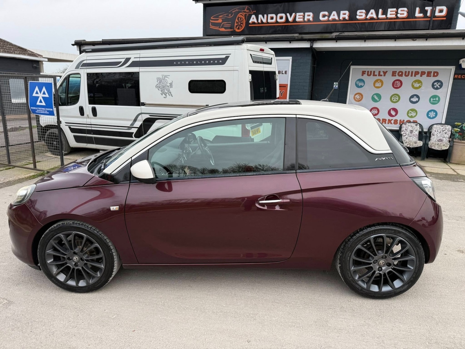 Used Vauxhall ADAM 2014 for sale - 77588697: Photo 2