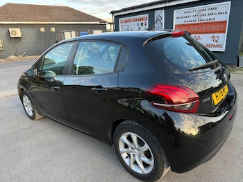 Used Peugeot 208 2015 for sale - 78317055: Photo
