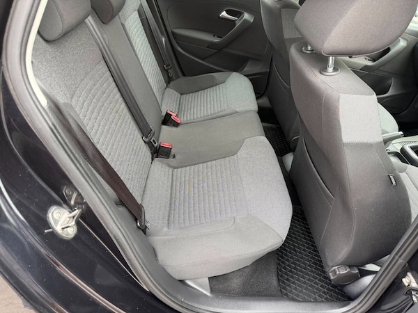 Used Volkswagen Polo 2010 for sale - 76243344: Photo 15