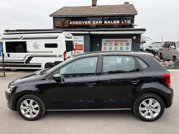 Used Volkswagen Polo 2010 for sale - 76243344: Photo 2