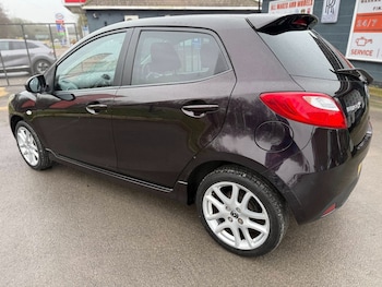 Used Mazda Mazda2 2013 for sale - 77240371: Photo