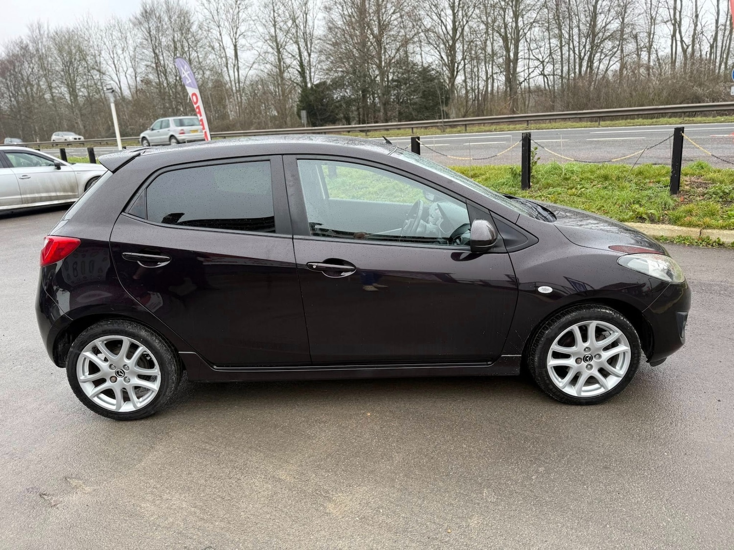 Used Mazda Mazda2 2013 for sale - 77240371: Photo 7