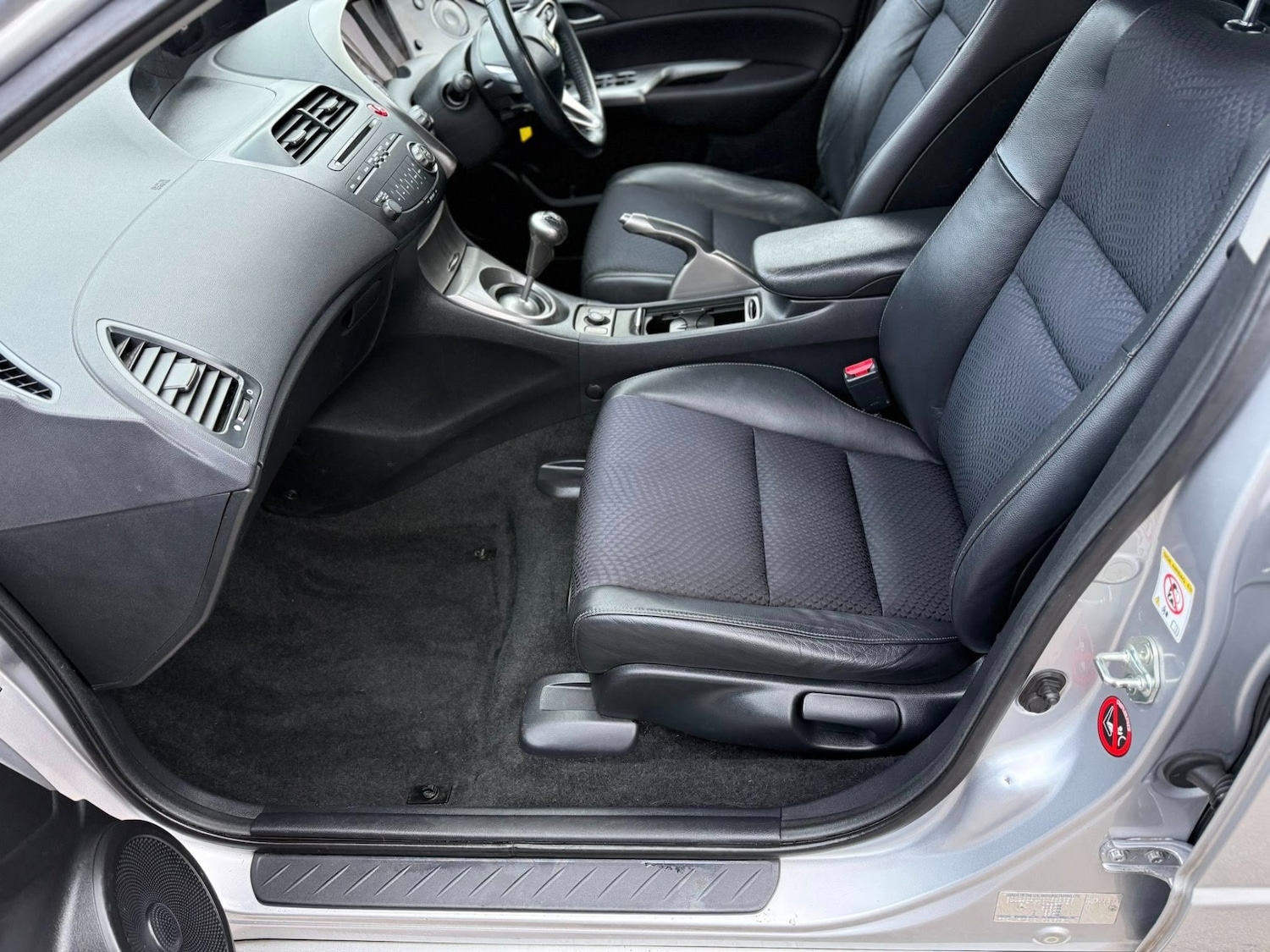 Used Honda Civic 2010 for sale - 77261238: Photo 16