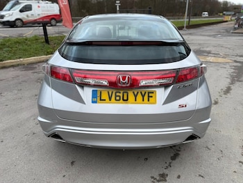 Used Honda Civic 2010 for sale - 77261238: Photo