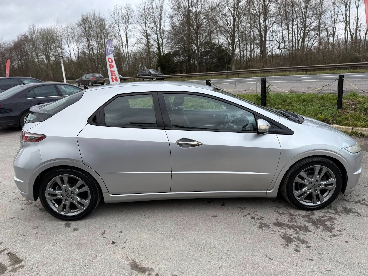 Used Honda Civic 2010 for sale - 77261238: Photo 6