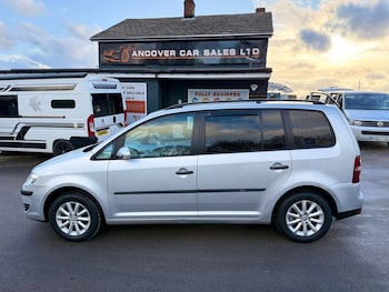 Used Volkswagen Touran 2007 for sale - 76906149: Photo