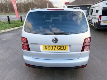 Used Volkswagen Touran 2007 for sale - 76906149: Photo
